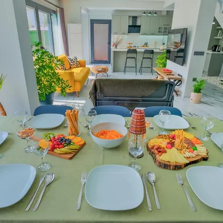 Villa Vılla Söğüt *